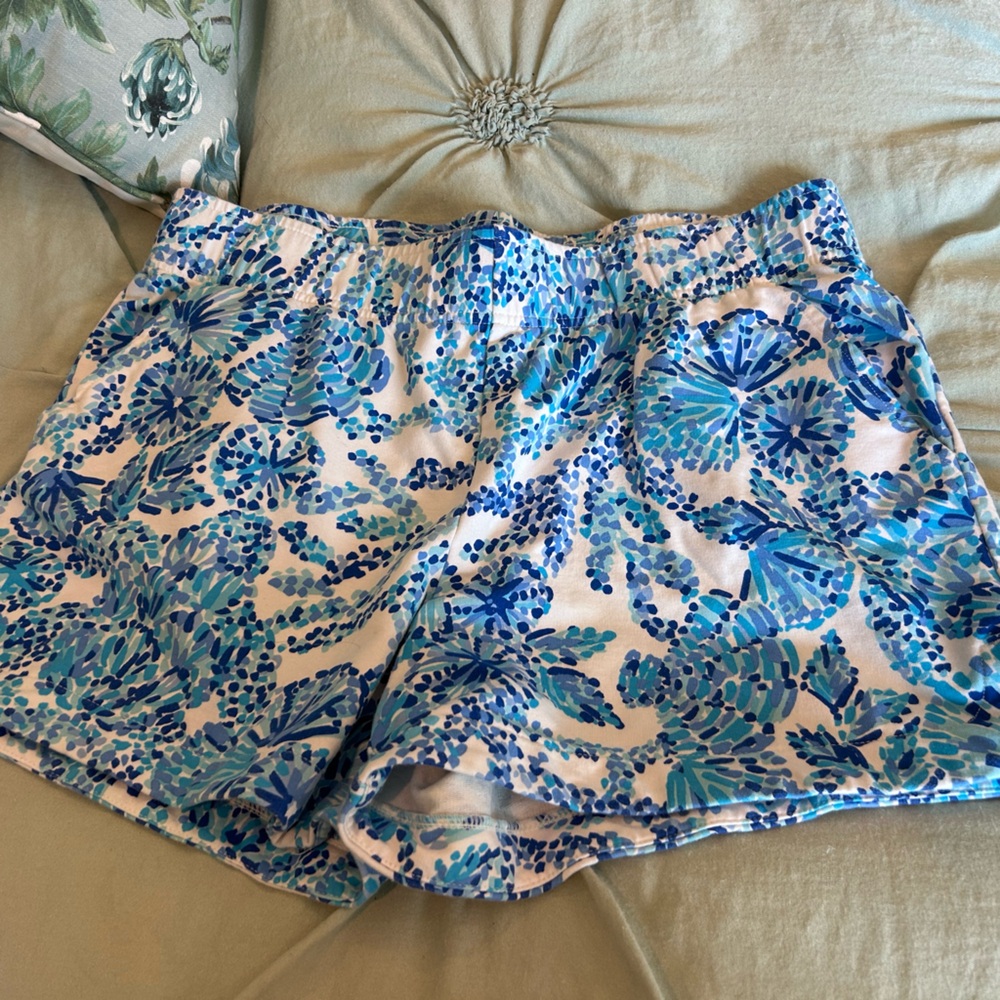 Lilly Pulitzer Comfortably fantastic Casual Shorts- Lg/GUC